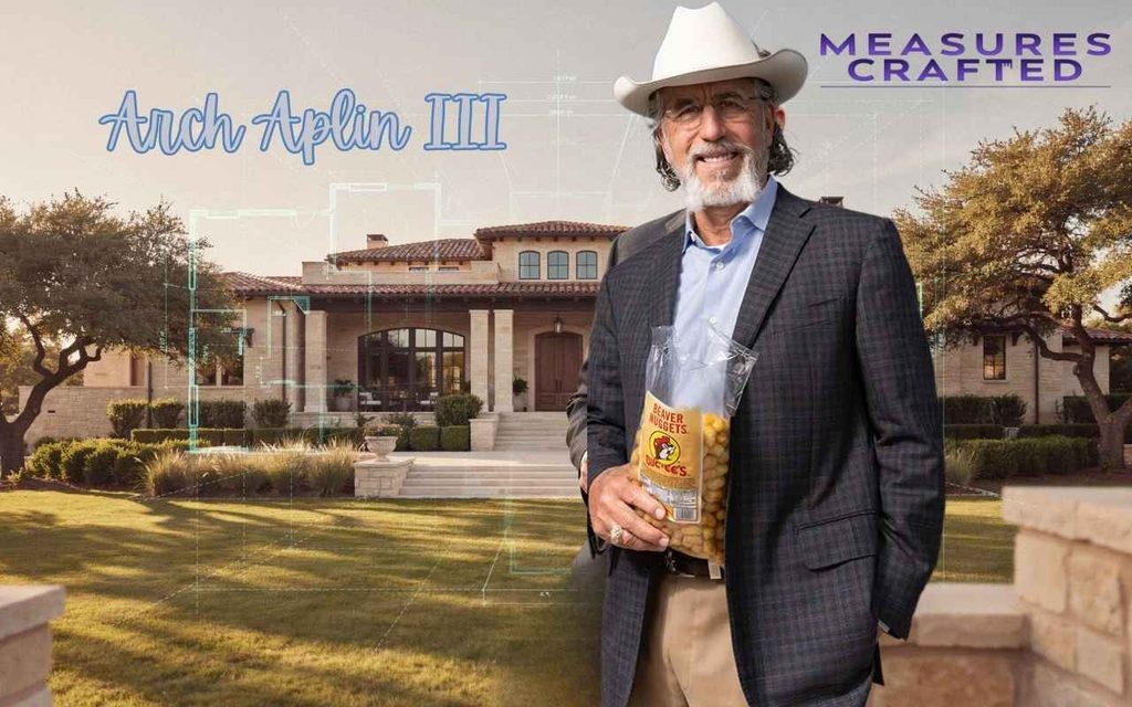 Arch Aplin III in a cowboy hat holding Buc-ee's Beaver Nuggets outside a luxury estate.